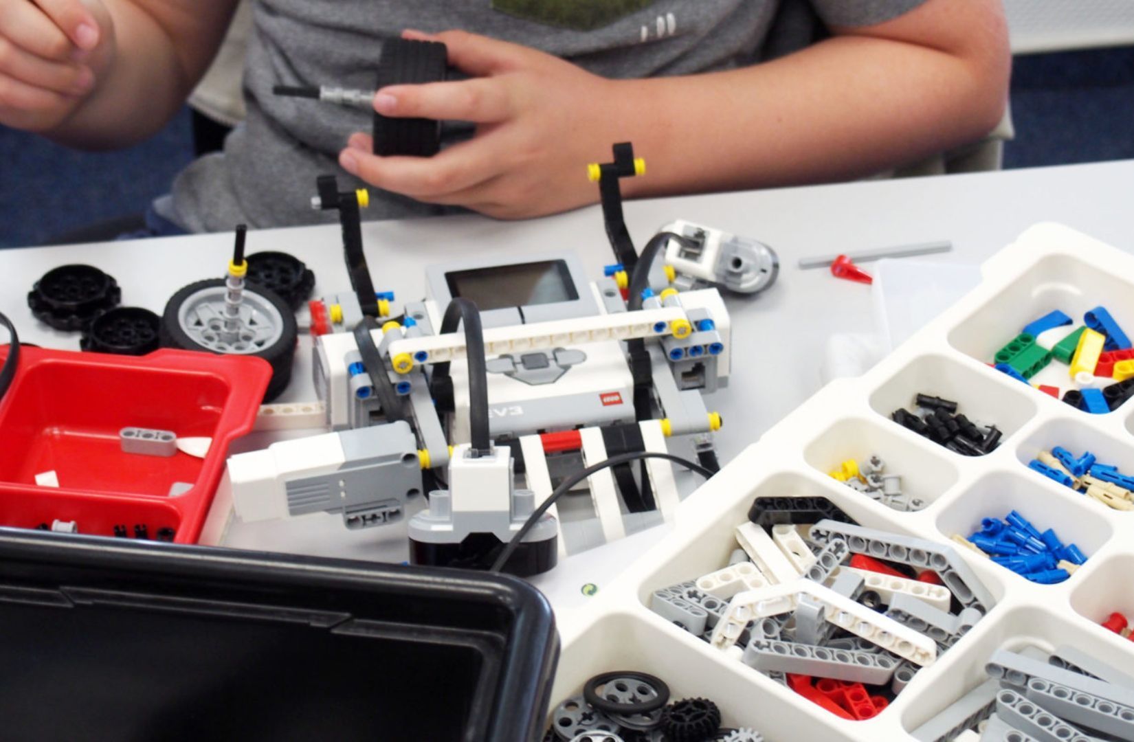 Lego Mindstorms Roboter-Werkstatt in der Tremonia Akademie