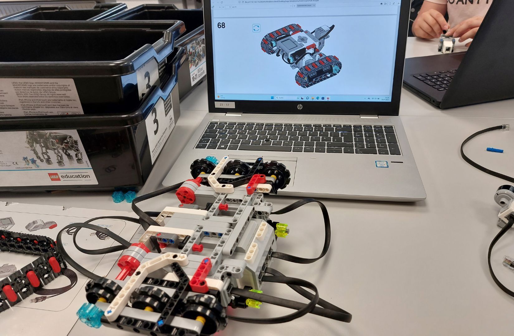 Lego Mindstorms Roboter-Werkstatt in der Tremonia Akademie